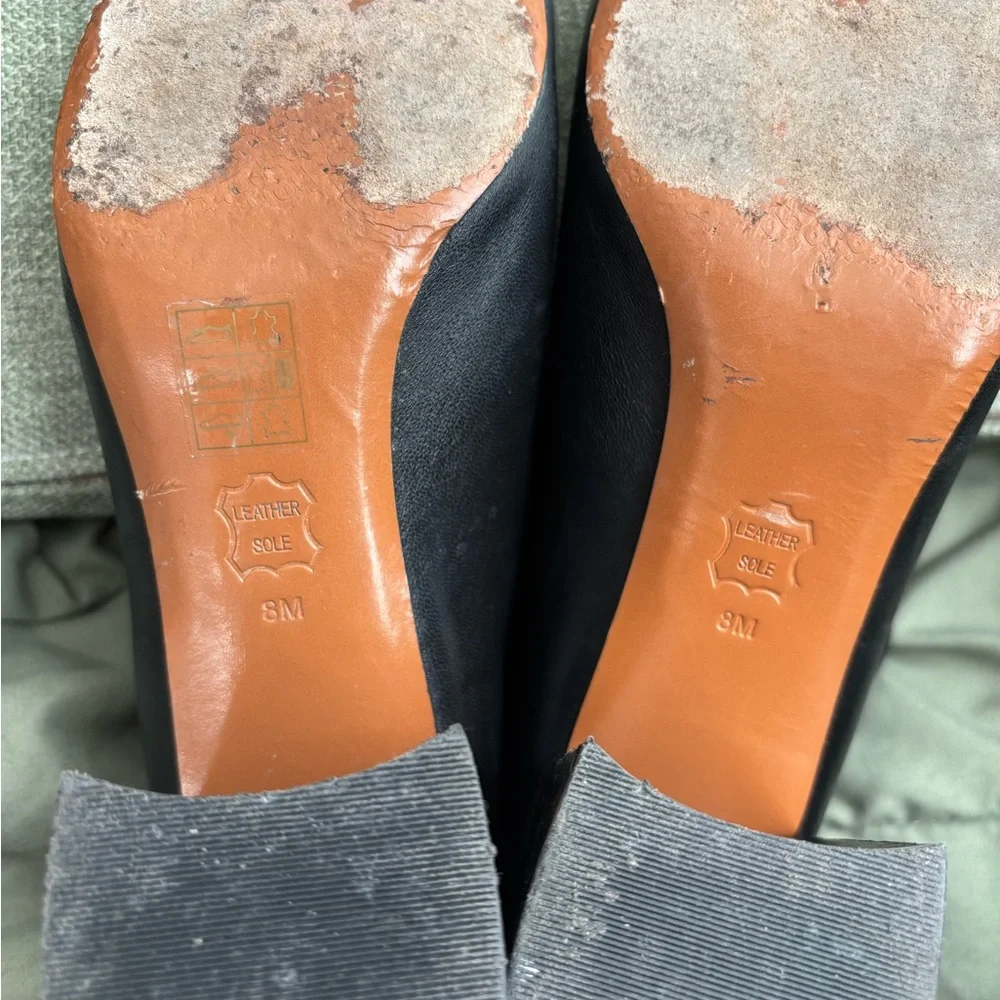 Tory Burch Black Heeled Boots with Gold Logo - Picture 6 of 9